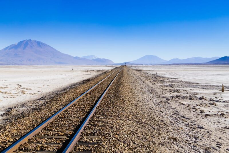 Uyuni: 3 Day-Tour, Salt Flats & Surrealistic Deserts - Itinerary and Highlights