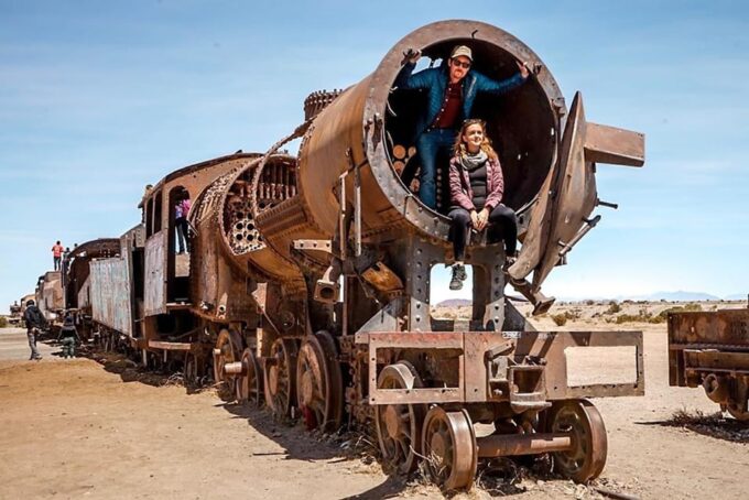 Uyuni: 3 Day-Tour, Salt Flats & Surrealistic Deserts - Transfer to San Pedro De Atacama