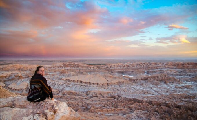 Uyuni: 3day Excursion to San Pedro With a Visit to the Salar - Language and Guide Services