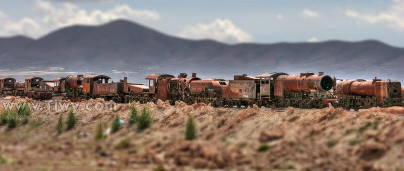 Uyuni FULL DAY! PRIVATE! - Exploring the Salt Flats