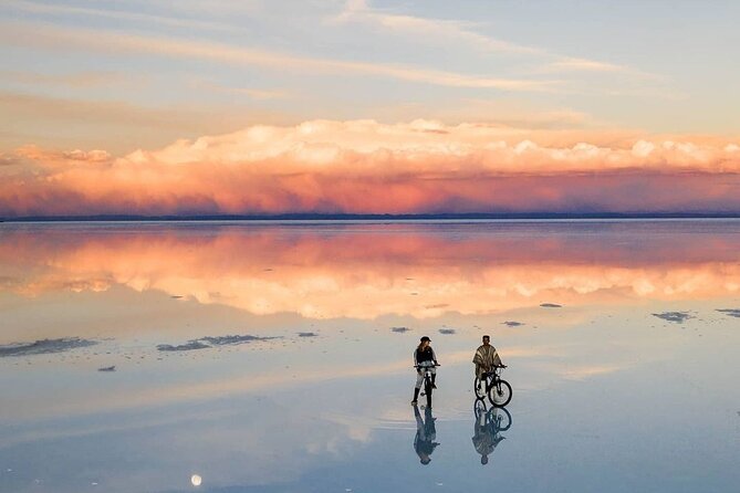 Uyuni: Guided Bicycle Tour of Uyuni Salt Flat With Lunch - Inclusions and Amenities