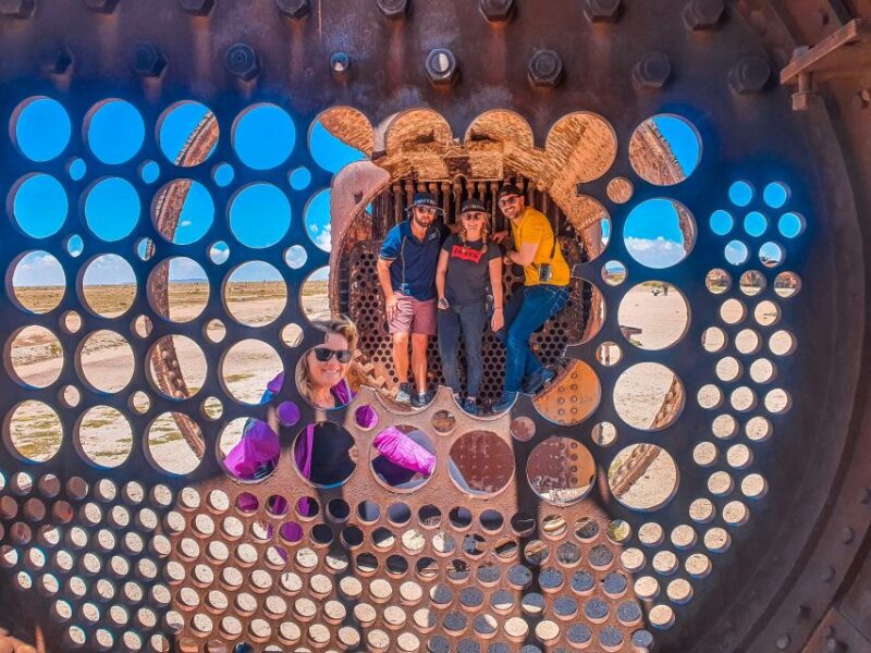 Uyuni: Isla Incahuasi & Uyuni Salt Flats Full-Day Jeep Tour - Inclusions and Exclusions