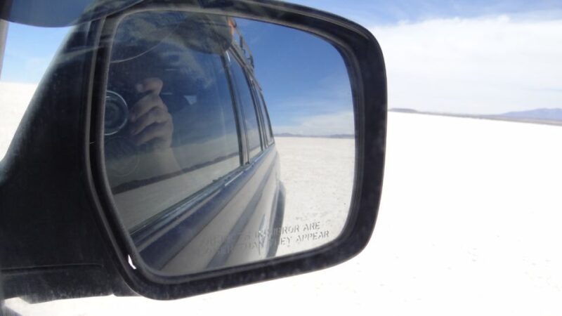 Uyuni Salt Flats 2-Day Private Tour With Tunupa Volcano - Experience Features