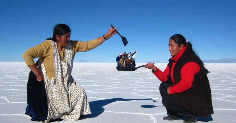 Uyuni: Salt Flats and Sunset Guided Tour With Lunch - Key Points
