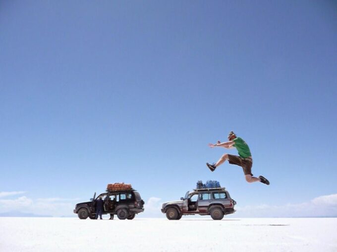 Uyuni: Salt Flats and Sunset Guided Tour With Lunch - Sunset Experience