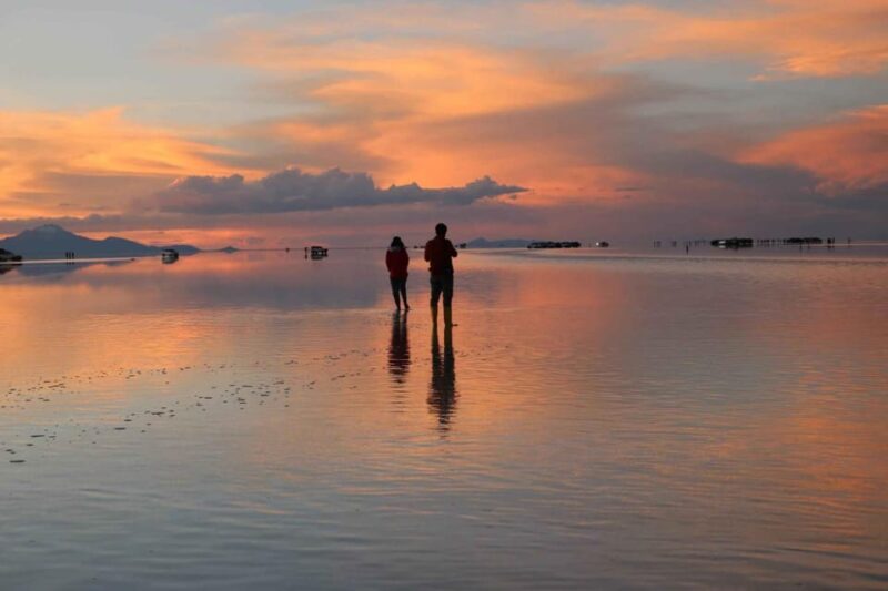 Uyuni Salt Flats. Classic Full Day. Spanish Driver/Guide - Memorable Photos
