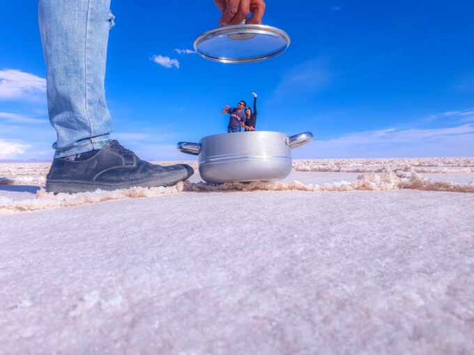Uyuni: Salt Flats Day Trip + Lunch + Sunset + Tour Guide - Isla Incahuasi and Sunset