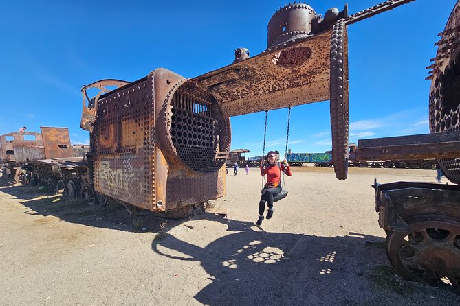 Uyuni Salt Flats From La Paz City 5 Day Tour - Transportation Details