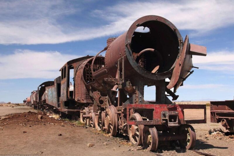 Uyuni Salt Flats - Full Day Tour From Uyuni - Transportation and Services