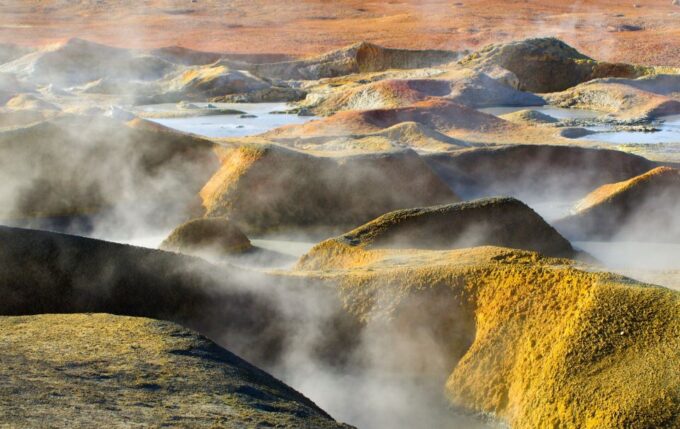 Uyuni: Uyuni Salt Flats and Red Lagoon 3-Day Tour - Group Details