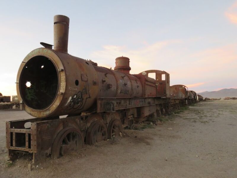 Uyuni: Uyuni Salt Flats With Sunset and Wine Tasting - Exploring Salt Mounds and Water Eyes