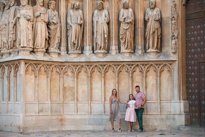 Vacation Photographer in Reus - Included Services and Features