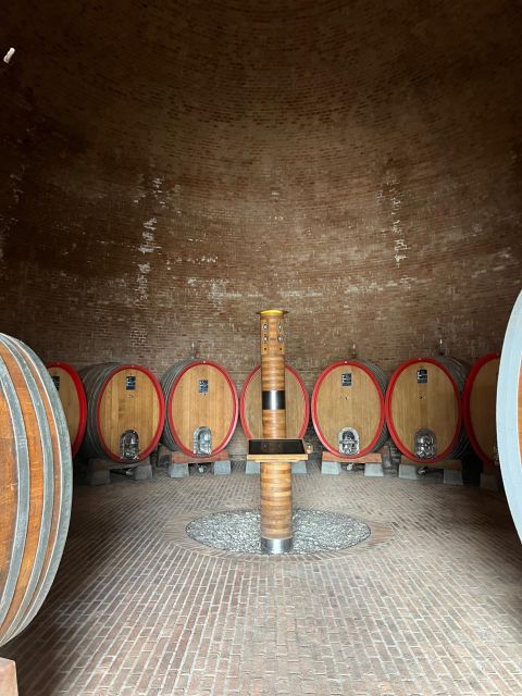 Val Dorcia: Private Brunello Wine Tastings and Little Town - Family-run Brunello Wineries