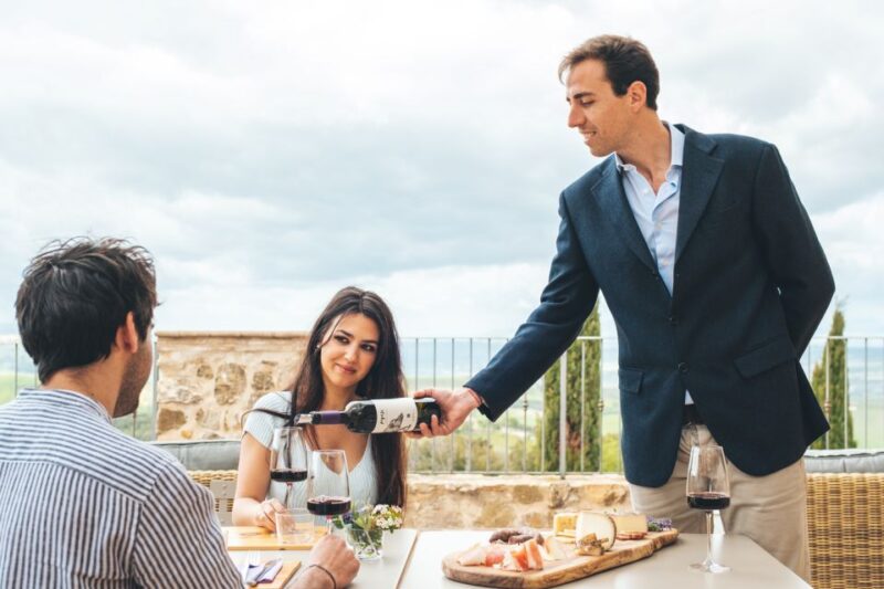 Val Dorcia: Wine and Food Tasting at a Podere - Guided Tour of the Vineyards