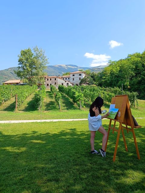 Valdobbiadene: Art and Wine-Painting Session in the Vineyard - Group Size and Duration