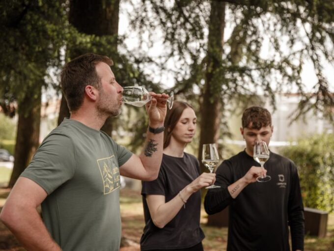 Valdobbiadene - Prosecco Hills Cycling With Sommelier - Refund and Booking Policies