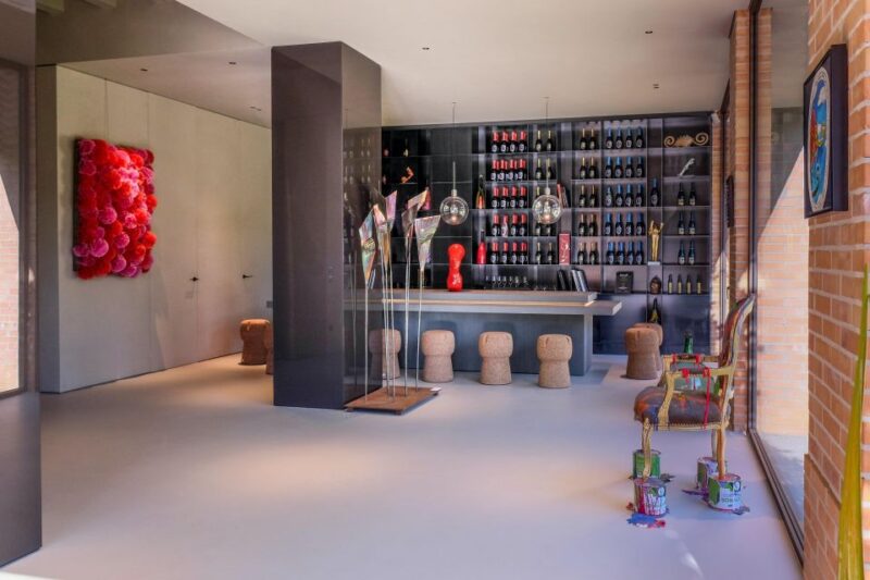 Valdobbiadene: Winery Tour With Wine and Food Tasting - Wine Tasting Details