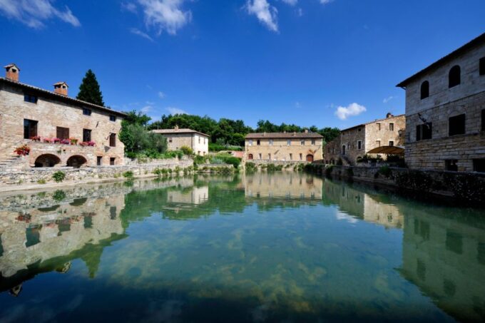 Valdorcia: Montalcino and Montepulciano Scenery in the World - Tour Modifications and Schedules
