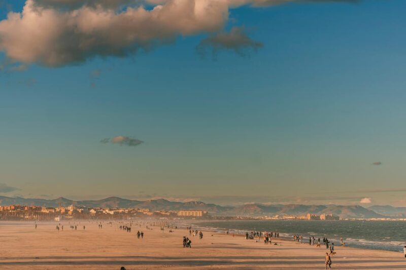 Valencia: 2-hour City Highlights Guided Tuk-Tuk Tour - Key Points