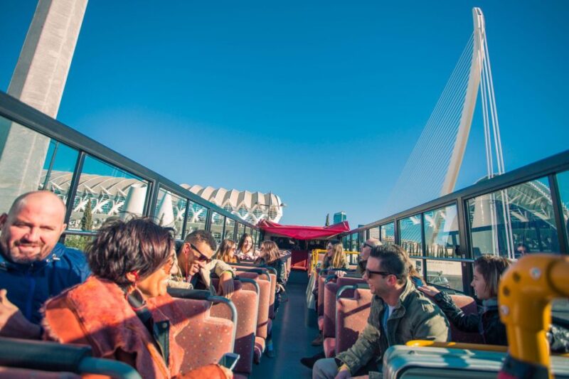 Valencia: 48-Hour HoHo Bus + Oceanographic + Science Museum - Accessibility