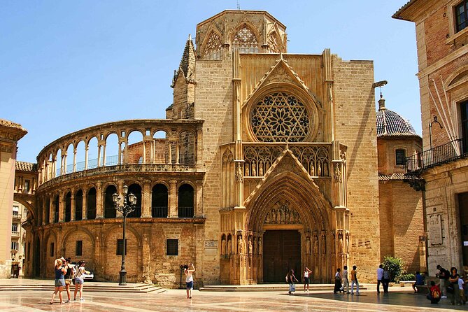 Valencia Airport Private Arrival Transfers - Overview and Service Details