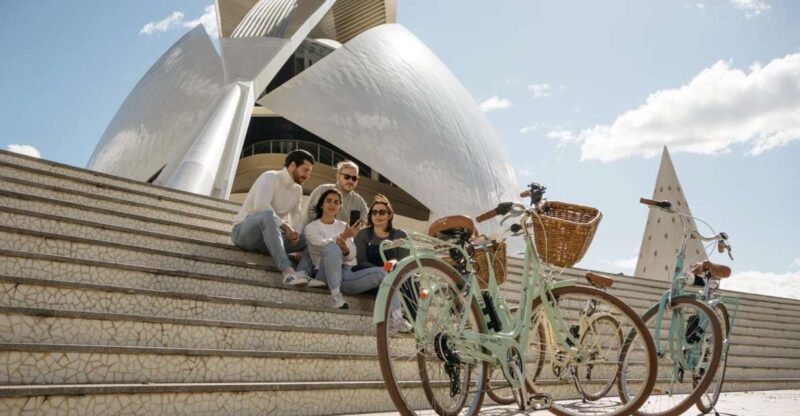 Valencia: Audioguide Eng,Esp,Ita + Bike All Day - Included Services