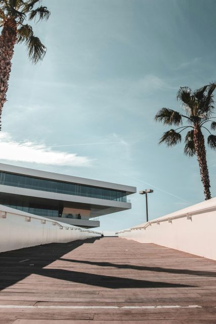Valencia: Bike Tour: From the City Center to Maritim Towns - Starting Location