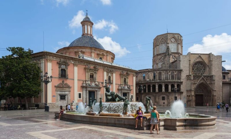 Valencia: Bike Tour of the Emblematic Sites of Valencia 25€ - Personalization and Flexibility