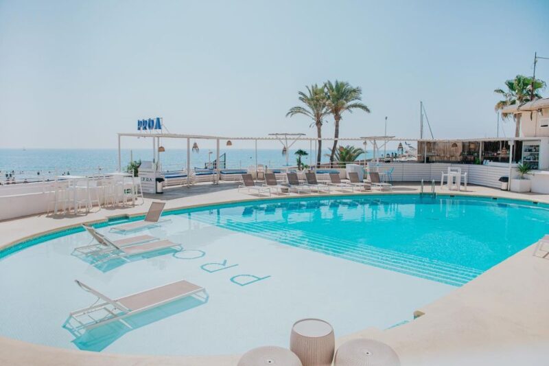 Valencia: Boat Rental Without a License Poblafarnals Beach Club - Key Points