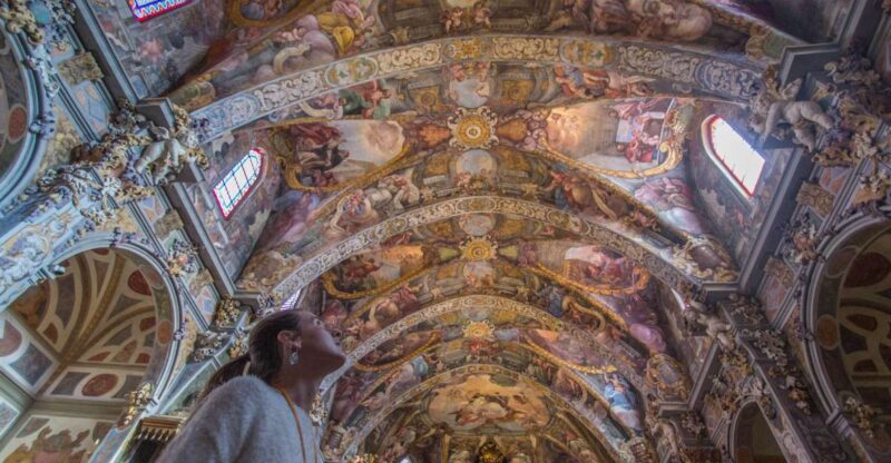 Valencia: Cathedral, St Nicholas, and Lonja De La Seda Tour - Itinerary