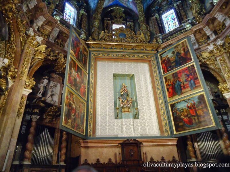 Valencia: Cathedral, St Nicholas, and Lonja De La Seda Tour - Customer Reviews