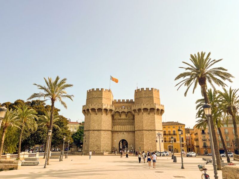 Valencia: City Bike Tour - Key Points