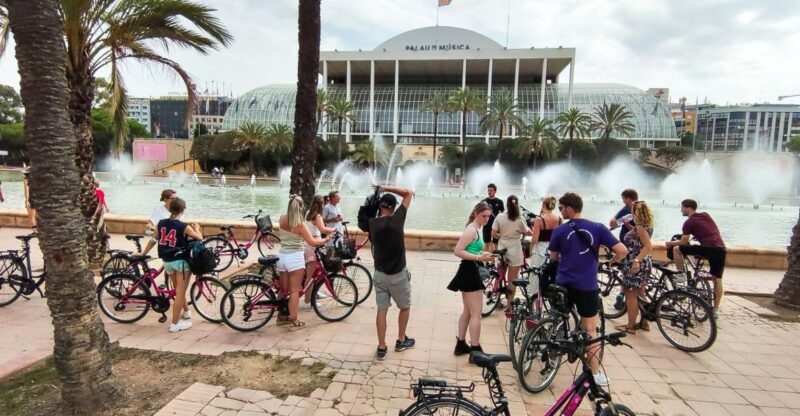 Valencia: City Highlights Guided Bike Tour - Included in the Tour