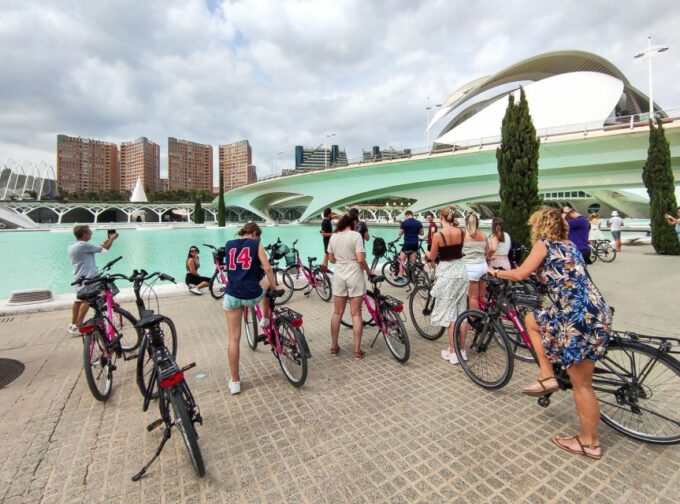 Valencia: City Highlights Guided Bike Tour - Tour Duration