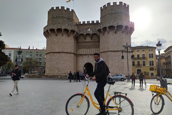 Valencia City MOBike Tour - Accessibility and Policies