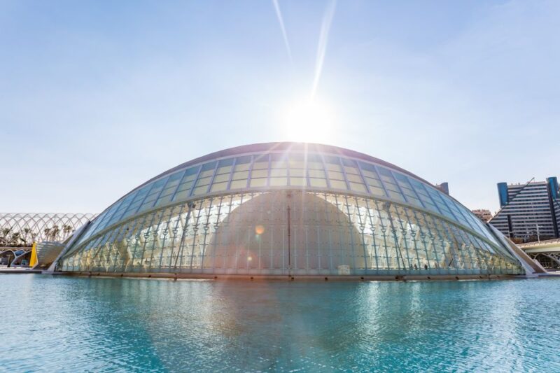 Valencia: City of Arts and Science 3D Movie at Hemisfèric - Immersive 3D Movie Experience
