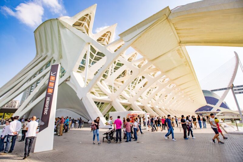 Valencia: City of Arts and Science 3D Movie at Hemisfèric - Customer Ratings and Feedback