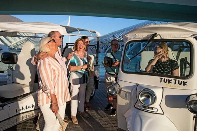 Valencia: Complete Tuk-Tuk Tour Around the City - Key Points
