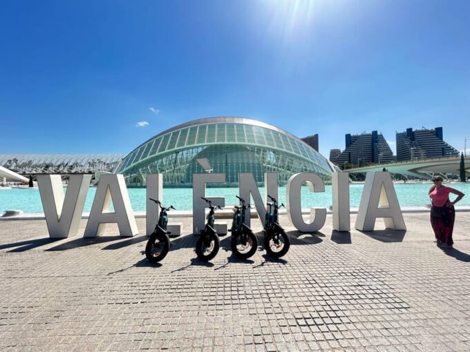 Valencia: Discover City Highlights on a Premium E-Bike - Eco-Friendly Exploration