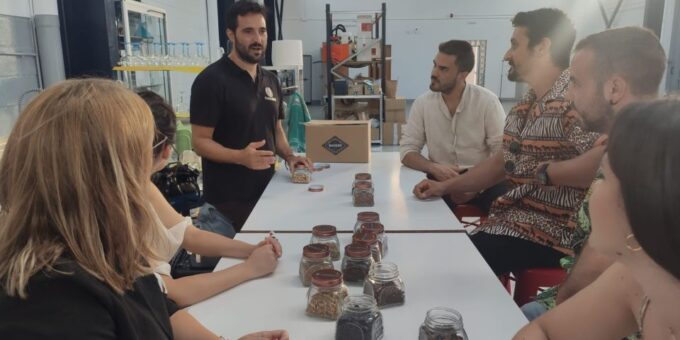Valencia: Distillery Visit and Gin Tasting in Benifla - Customer Reviews