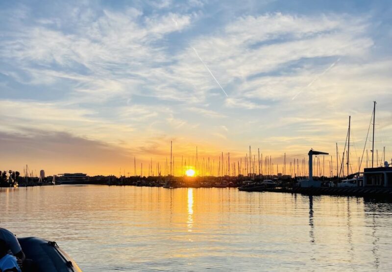 Valencia: Exclusive Sunset Cruise With Drink - Cruise Details
