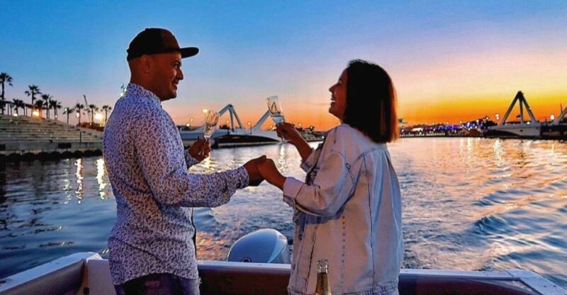 Valencia: Exclusive Sunset Cruise With Drink - Itinerary Highlights