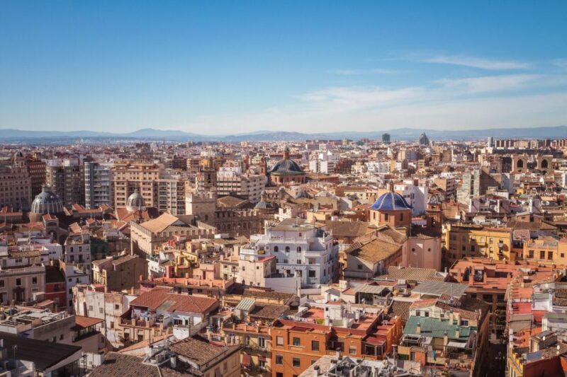 Valencia: Express Walk With a Local in 60 Minutes - Included in the Tour