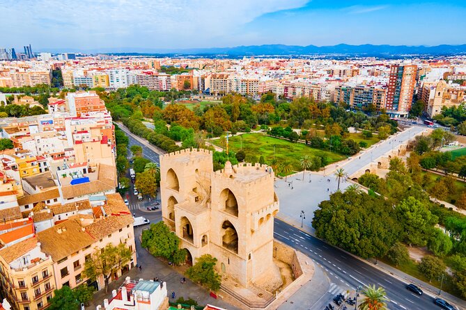 Valencia Family Discovery - Squares & Gardens - Preparing for the Tour