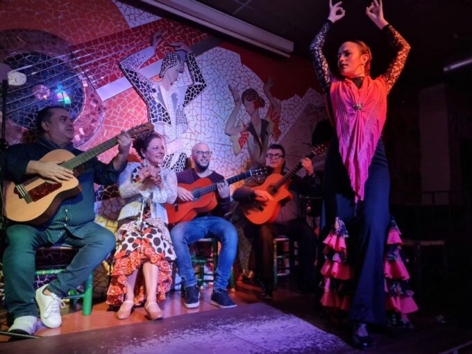 Valencia: Flamenco Dance Performance at Toro Y La Luna With Drinks or Dinner - Directions to the Venue