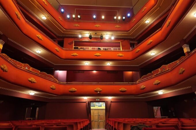 Valencia: Flamenco Show TEATRE TABLAO FLAMENCO in Teatro Talia - FAQ