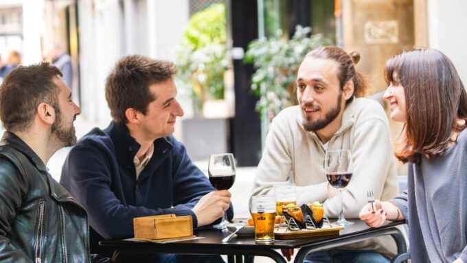 Valencia: Gourmet Tapas and Wine Self-Guided Tour - Self-Guided Exploration