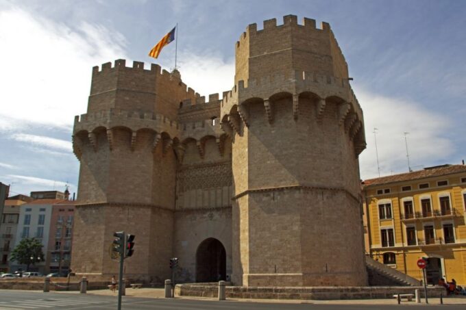 Valencia: Group Walking Tour - Guided Exploration