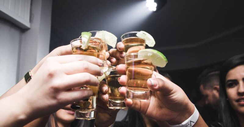 Valencia: Guided Pub Crawl With Free Shots - Key Points