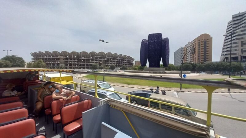Valencia: Hop-On Hop-Off City Highlights Bus Tour Green Bus - Tour Features